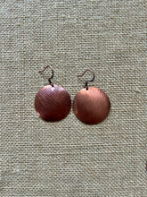 Load image into Gallery viewer, Copper Rolled Earring