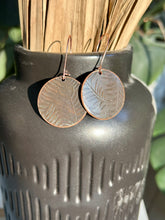 Load image into Gallery viewer, Longer Fishhook with Plate Rolled Design