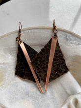 Load image into Gallery viewer, Diamond with Copper Strip Earrings